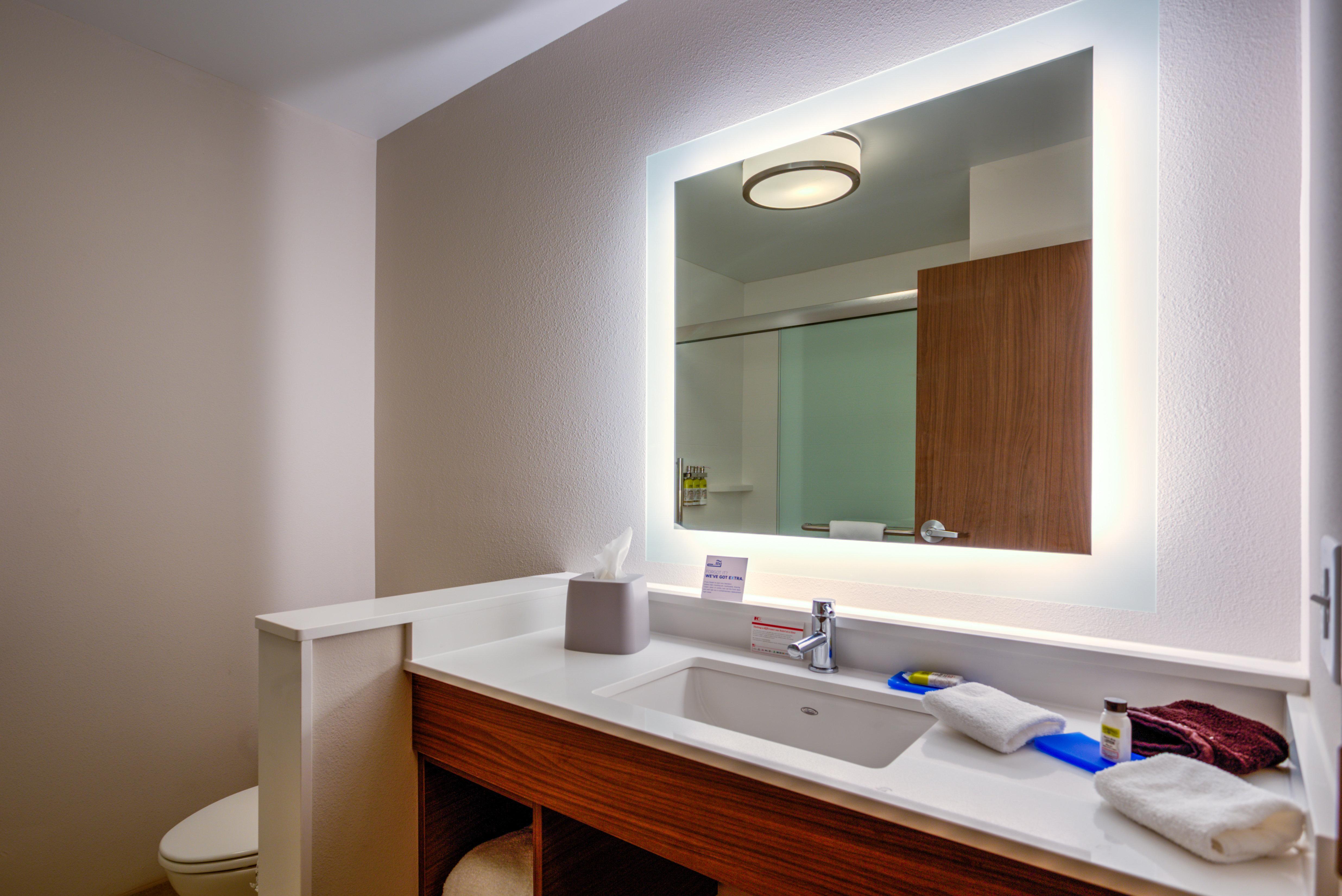 Holiday Inn Express & Suites Reedsville - State Coll Area, An Ihg Hotel Buitenkant foto