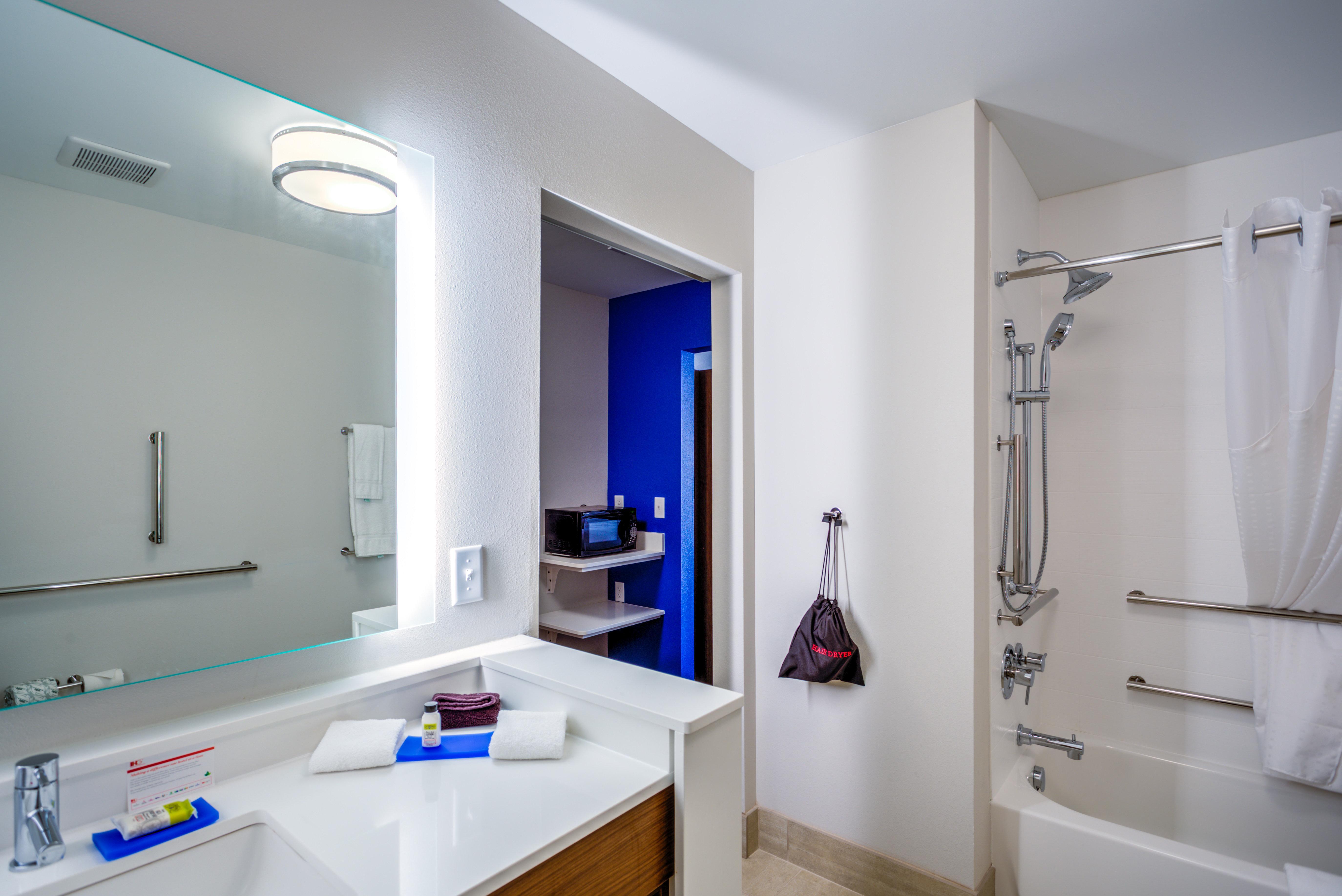 Holiday Inn Express & Suites Reedsville - State Coll Area, An Ihg Hotel Buitenkant foto